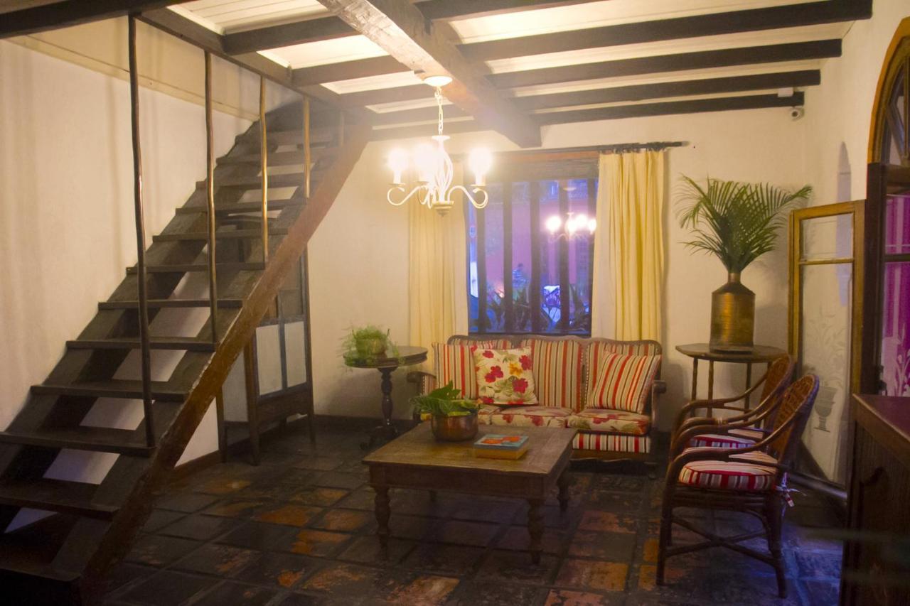 Hotel Pousada Dos Hibiscos Ilhabela Extérieur photo