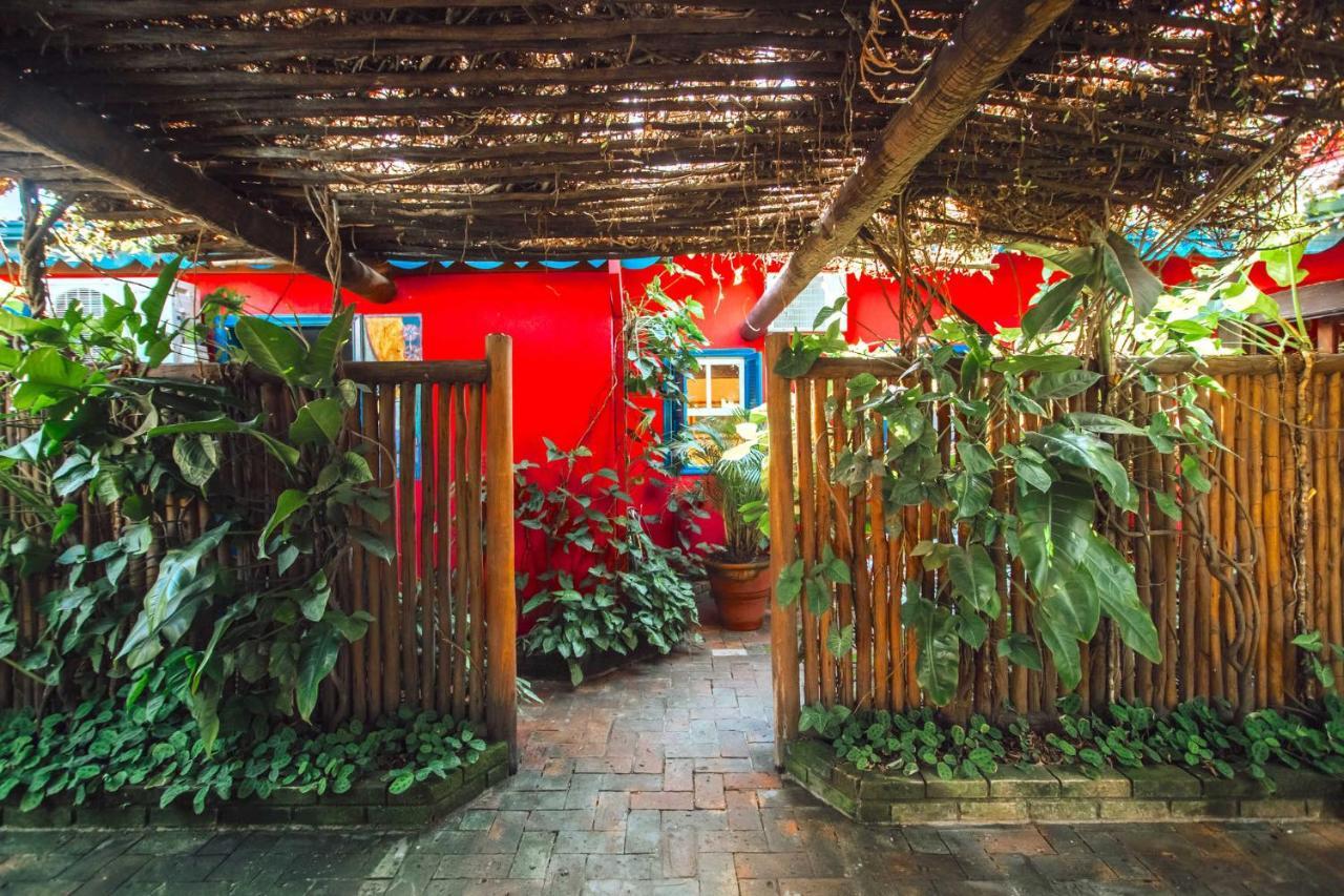 Hotel Pousada Dos Hibiscos Ilhabela Extérieur photo